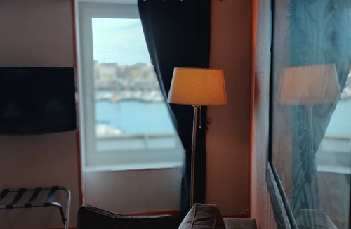 Cherbourg-en-Cotentin Hotel | LOGIS La Régence