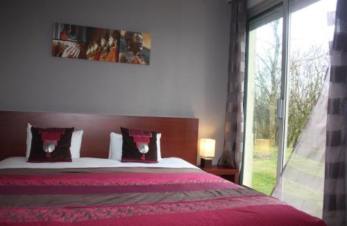 Locronan Hotel | Logis Latitude Ouest Hôtel Restaurant & Spa