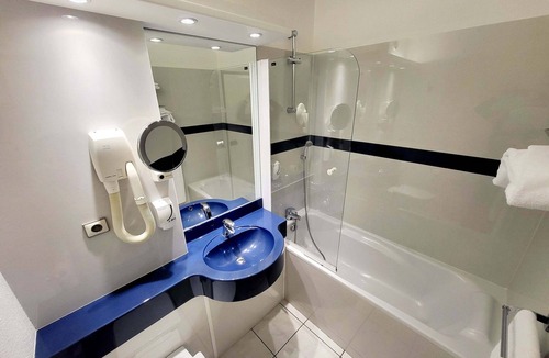 Marmande Hotel | LOGIS Le Capricorne