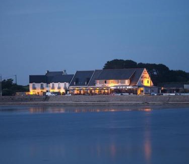 Plouguerneau Hotel | Logis le Castel Ac'h