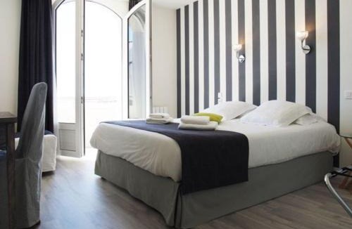 Plouguerneau Hotel | Logis le Castel Ac'h