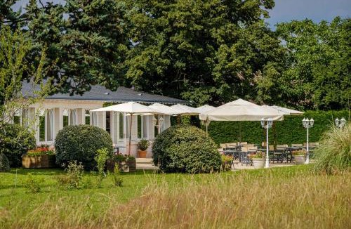 Cangey Hotel | Logis Le Fleuray