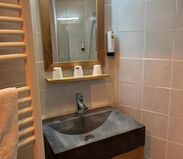 Saint-Maurice-en-Trieves Bed & Breakfast | Logis Le Chalet