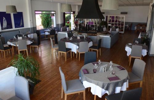 Saint-Brevin-les-Pins Hotel | Logis Le Petit Trianon