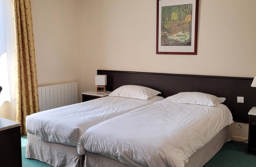 Sezanne Hotel | Logis Le Relais Champenois