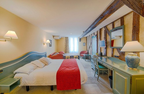 Piney Hotel | LOGIS Le Tadorne