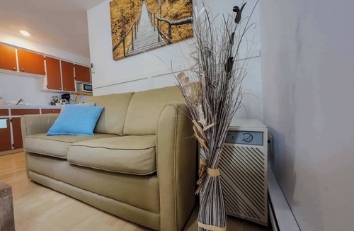 Rouyn-Noranda Apartment | Logis near university, parking & Wi-Fi