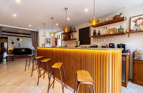 Flavigny-sur-Ozerain Apartment | Logis Régine