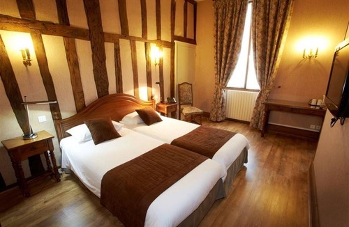 Ligny-le-Chatel Hotel | Logis Relais Saint Vincent