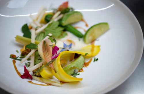 Delme Hotel | Logis Restaurant & Hôtel À la 12