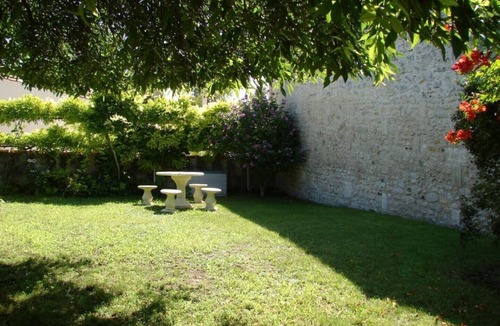 Saintes Apartment | - Logis Saint Eutrope -
