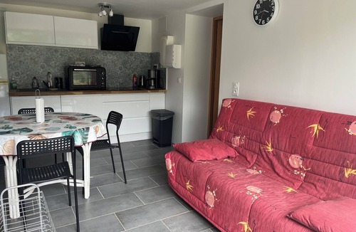 Arles-sur-Tech Apartment | Logis Sol Levante with swimming pool (4 pers max)