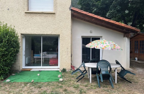 Arles-sur-Tech Apartment | Logis Sol Levante with swimming pool (4 pers max)