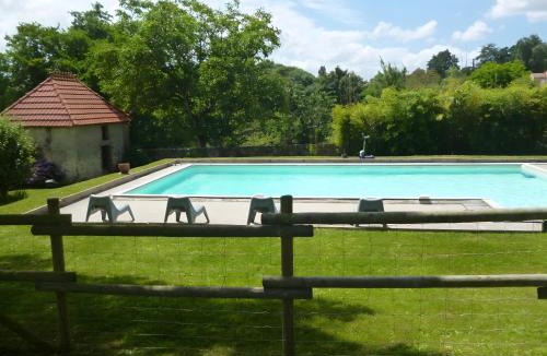 Saint-Etienne-du-Bois House | Logis Vendéen, 40 Min De La Mer