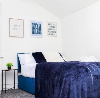 Middlesbrough House | Lohia Nights