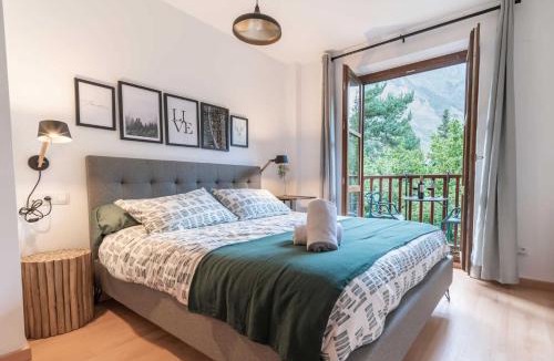 Benasque Apartment | LOIRA CASA SANCHINES: Cálido dúplex en Benasque