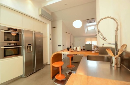 La Magdalena Apartment | LOIRA HEROISMO: Modern penthouse