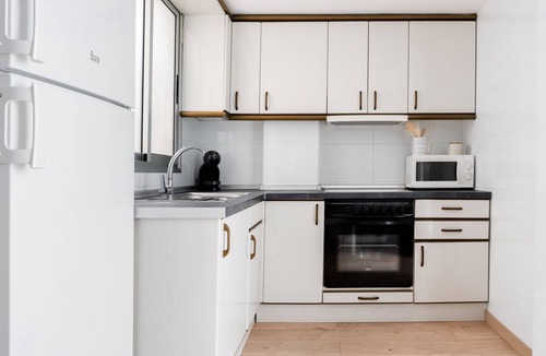 Las Fuentes Apartment | LOIRA LEPANTO: Cozy and Quiet Apartment