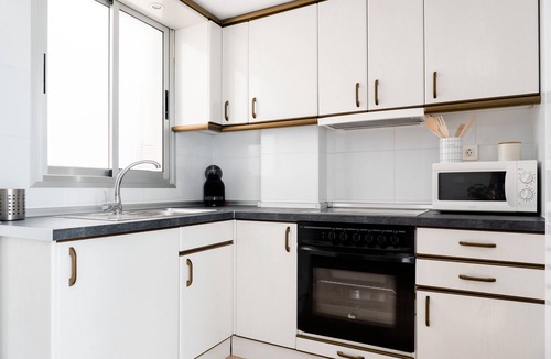 Las Fuentes Apartment | LOIRA LEPANTO: Cozy and Quiet Apartment
