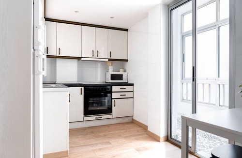 Las Fuentes Apartment | LOIRA LEPANTO: Cozy and Quiet Apartment
