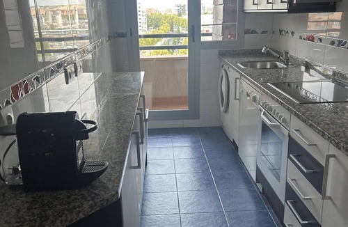 Zaragoza Apartment | LOIRA PLAZA MOZART: Modern Shelter with Terrace
