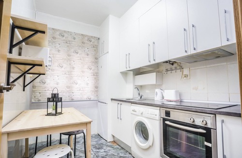 Delicias Apartment | LOIRA VILLA ANDORRA: Comfort in University Zone