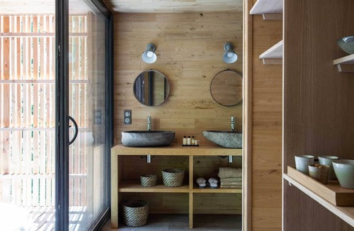 Esvres Hotel | Loire Valley Lodges - Hotel