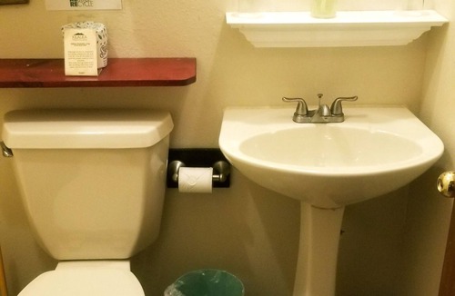 Volcano Hotel | Lokahi Lodge