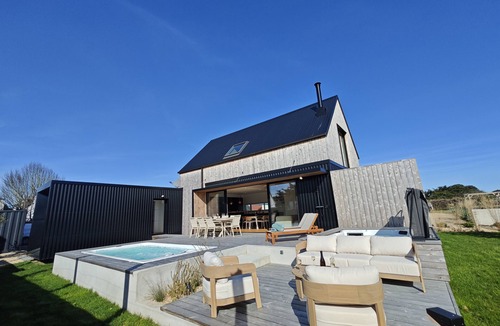Locquirec Villa | Loki Home - Jacuzzi & Spa