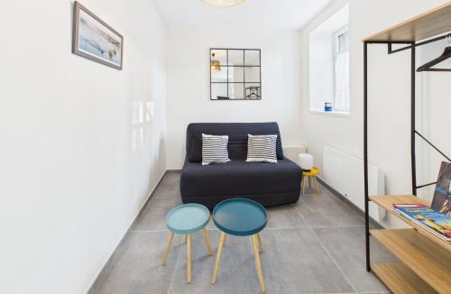 Locquirec Villa | Loki Rivoli Cottage