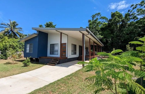 Mission Beach House | Lola's on Sandy