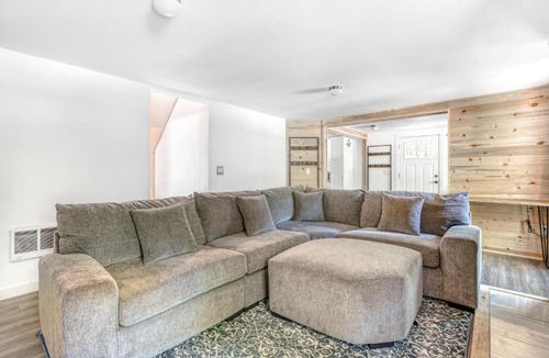 Zigzag House | Lolo Pass Getaway