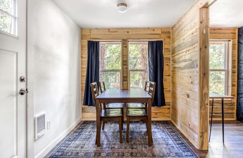 Zigzag House | Lolo Pass Getaway