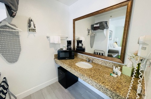 Loma Linda Hotel | Loma Linda Inn