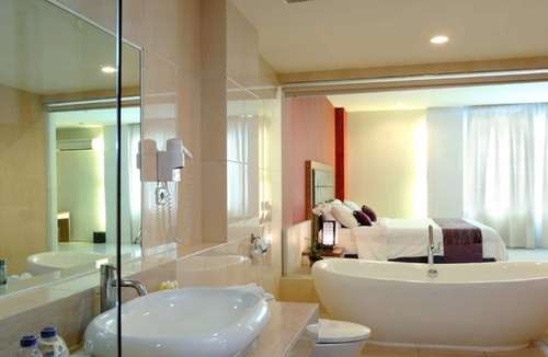 Mataram Hotel | Lombok Plaza Hotel & Convention