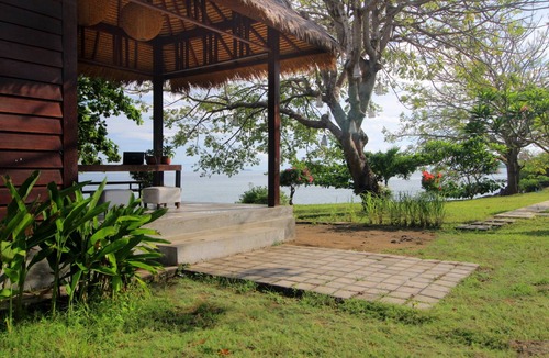 Sekotong Barat Villa | Lombok Sunset Bay Resort