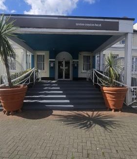 West Thornton Hotel | London Croydon Hotel