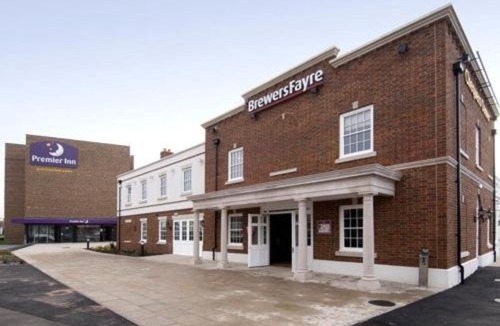 River Hotel | London Dagenham