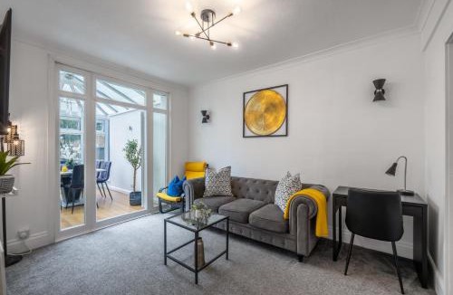 Preston Villa | London Extended Living