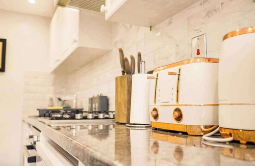 Dartmouth Park Apartment | London - Flat - Garden Access - Sleeps 3 - Parking