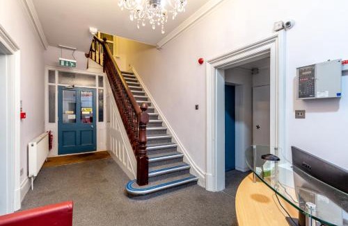 Horley Hotel | London Gatwick Inn