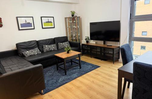 Shadwell Apartment | London Luxury Holiday Home B