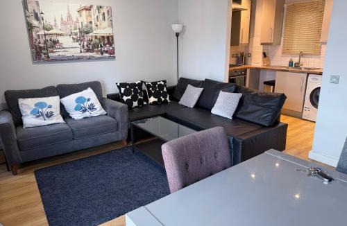 Shadwell Apartment | London Luxury Holiday Home B
