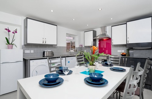 Childs Hill House | London Modern and Bright