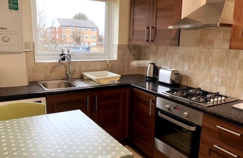 Southgate Apartment | London Southgate 2 Bed Apartment