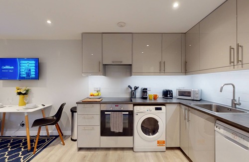 Southfields Apartment | London Wimbledon Studios