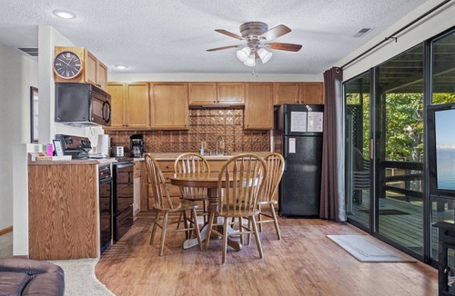 Sunrise Beach Condo | Lone Oak Point 04 - Two Bedroom Apartment, Sleeps 6