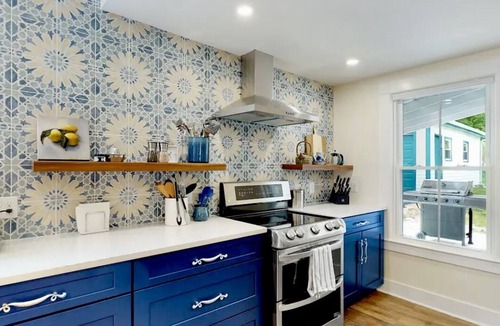 Bath House | Lone Pine Cottage Maine - Chef’s Kitchen