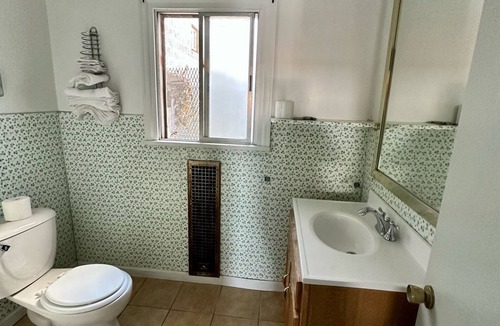 Garberville Hotel | Lone Pine Motel