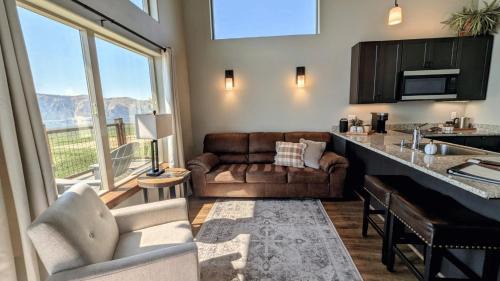 Brewster Hotel | Lone Point Cellars